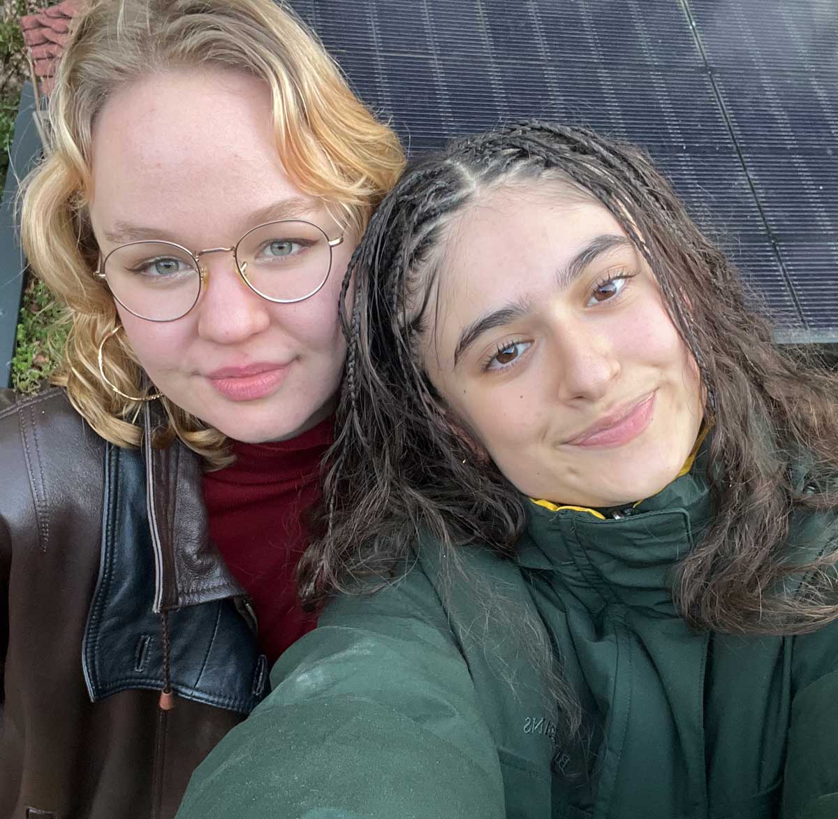 Die Gewinnerinnen der Umweltehrung 2025: Venus Masoudi & Pauline Hirschhausen